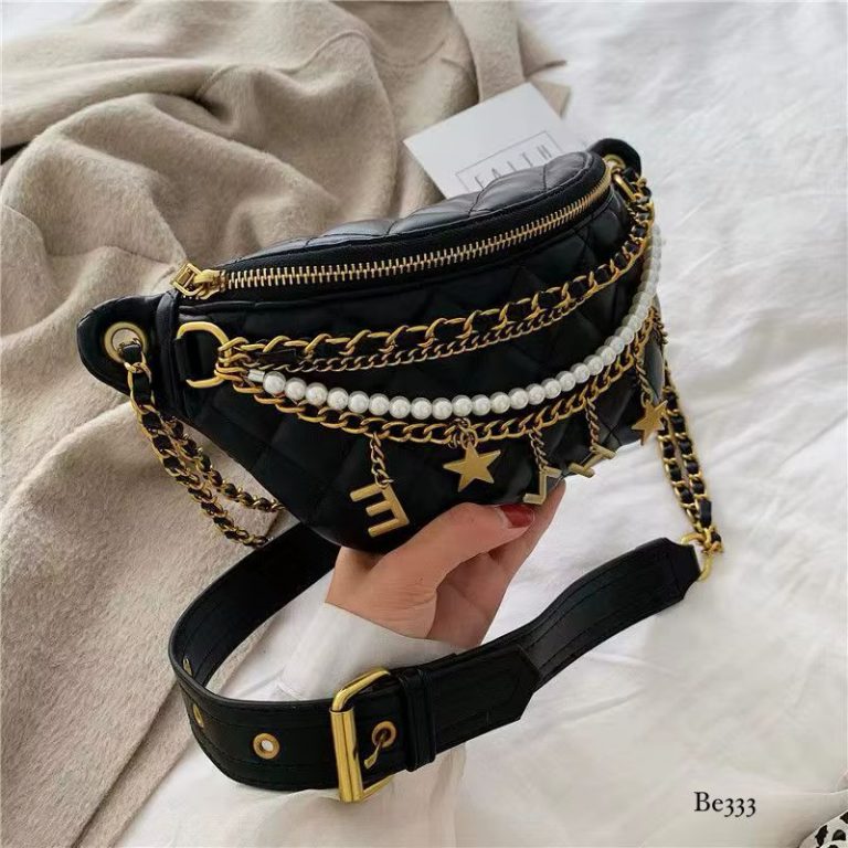 Riñonera negra detalle perlas cadenas doradas 26cm* 11cm BL04# C-B
